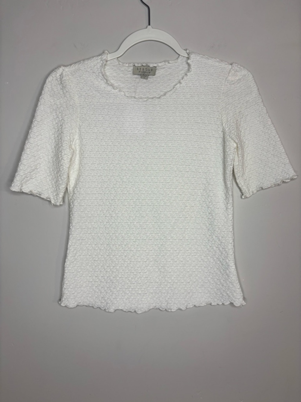 NWT White Textured Lettuce Hem Stretch Top Size Small